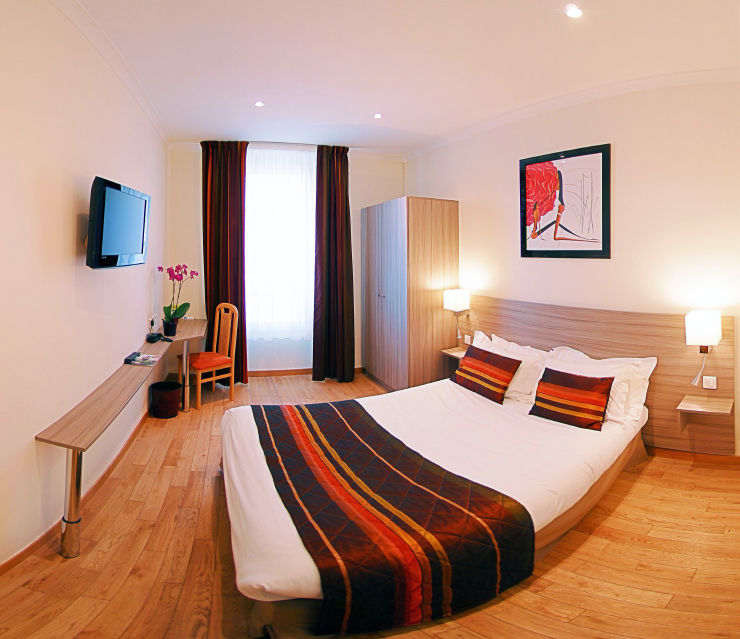 B&B Hotel Hyères Екстериор снимка