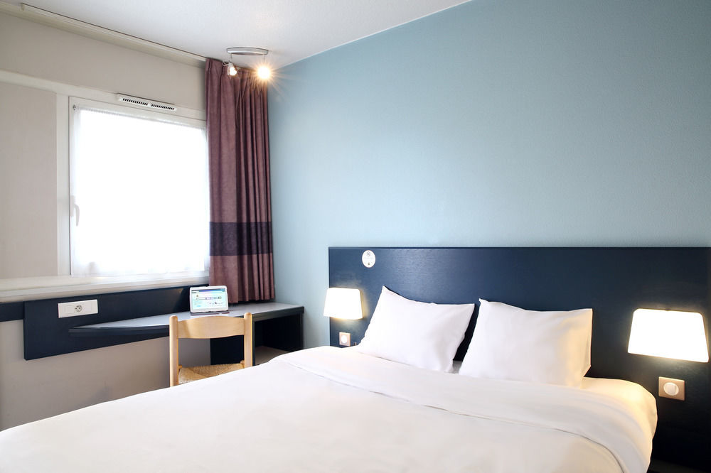 B&B Hotel Hyères Екстериор снимка