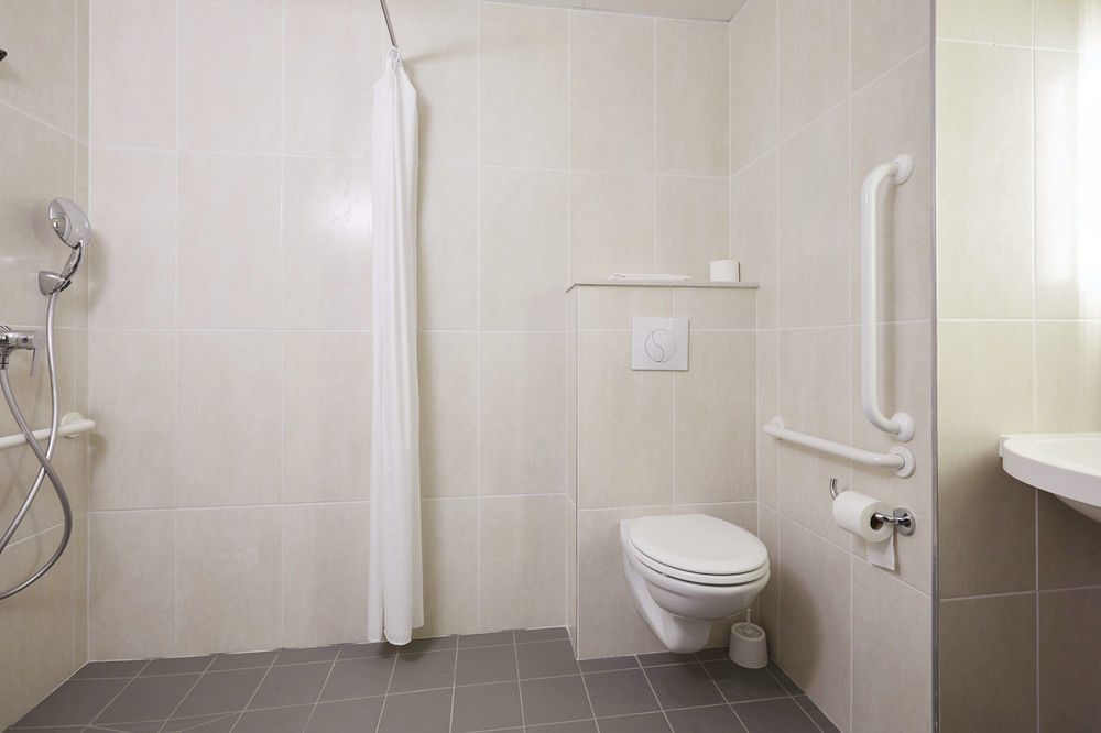 B&B Hotel Hyères Екстериор снимка