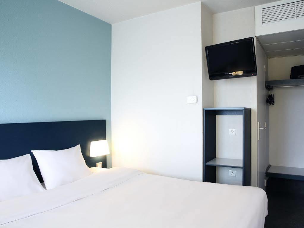 B&B Hotel Hyères Екстериор снимка