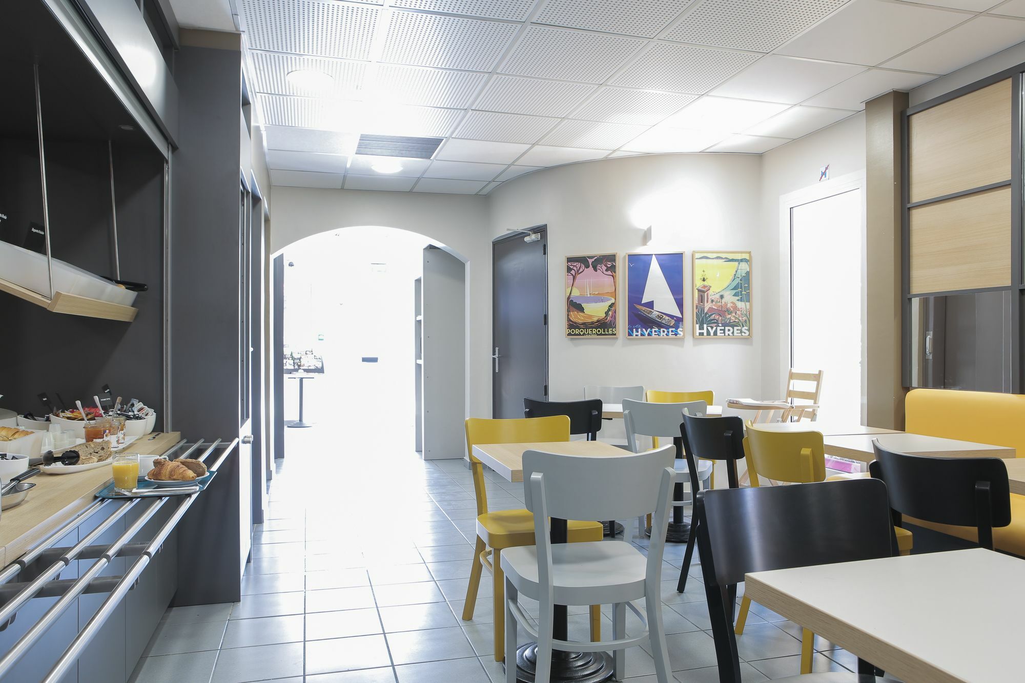B&B Hotel Hyères Екстериор снимка