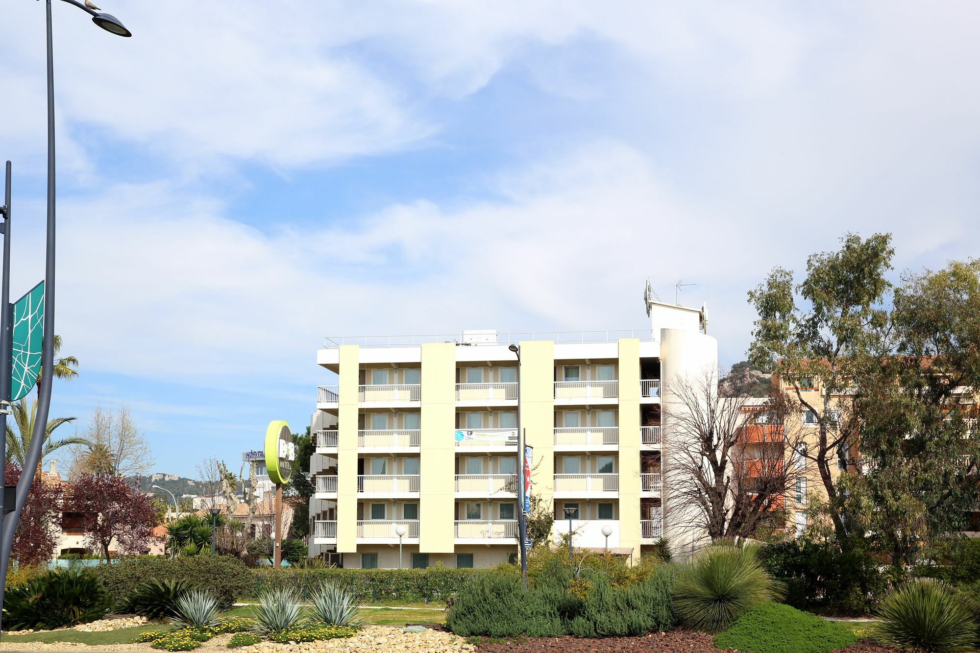 B&B Hotel Hyères Екстериор снимка