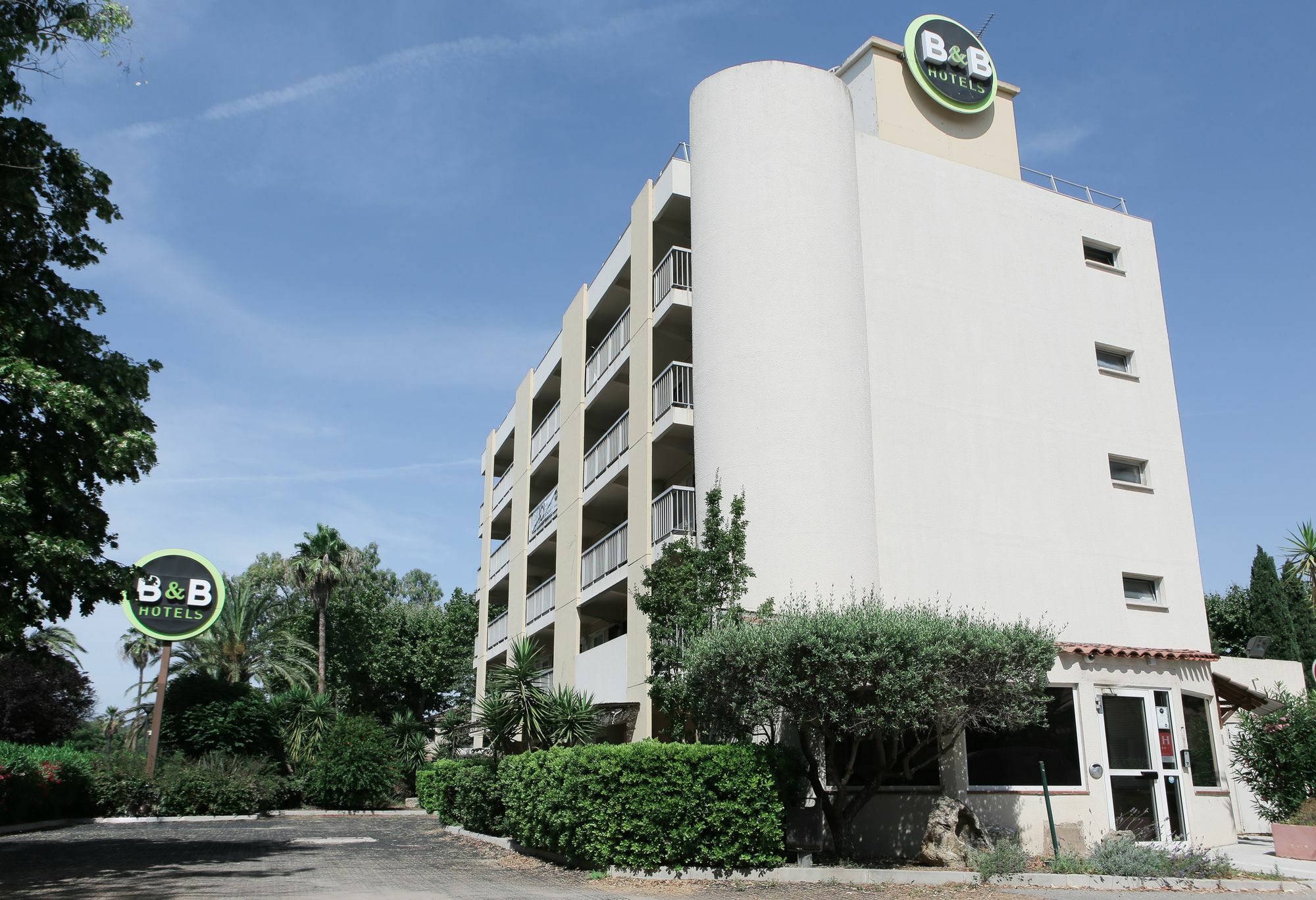 B&B Hotel Hyères Екстериор снимка